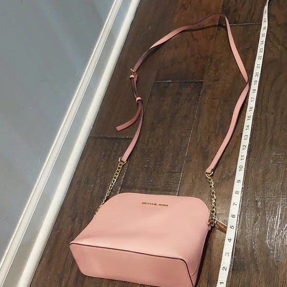 ❣️💫MARK DOWN💫❣️Michael Kors pink bag - Picture 10 of 12